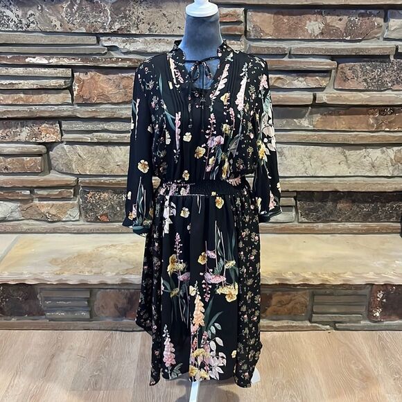 Fig and Flower Black Floral Handkerchief Hem Midi Dress - Picture 1 of 11